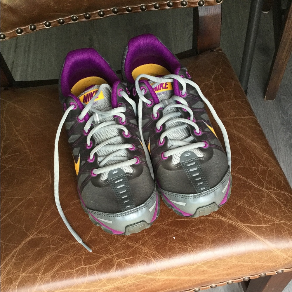 Nike Fit sole sneakers